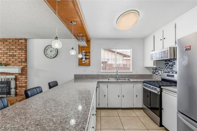 3948 Oakhill Avenue, Las Vegas, NV 89121