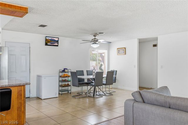 3948 Oakhill Avenue, Las Vegas, NV 89121