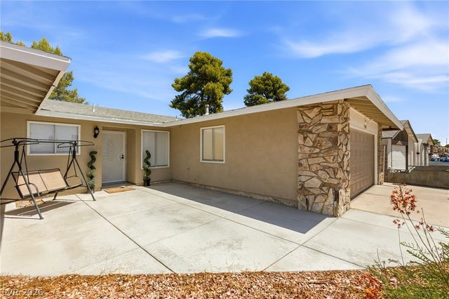 3948 Oakhill Avenue, Las Vegas, NV 89121