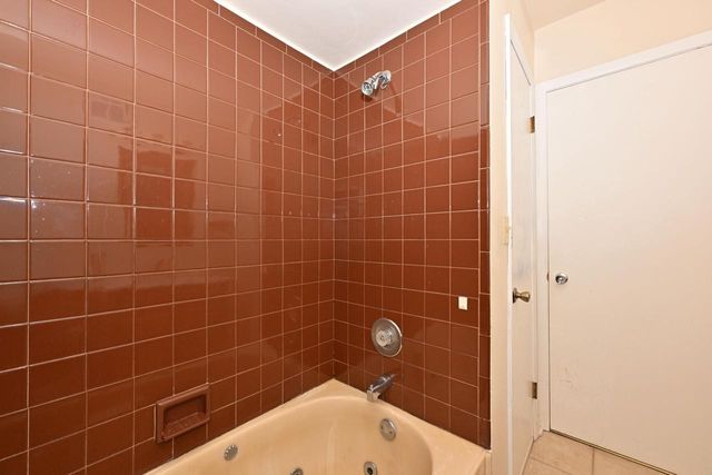 4672 N 69th STREET, Milwaukee, WI 53218