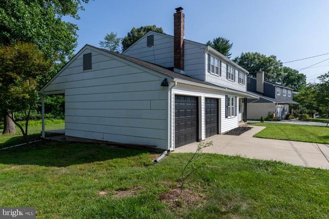 24 WAKEFIELD DR, Newark, DE 19711