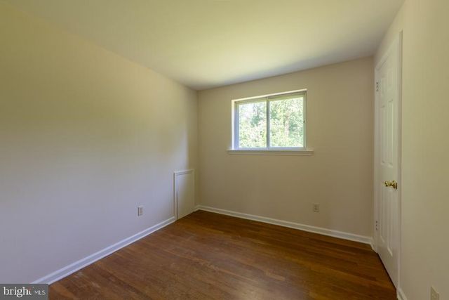 24 WAKEFIELD DR, Newark, DE 19711