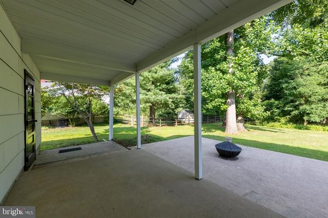 24 WAKEFIELD DR, Newark, DE 19711