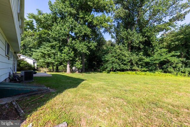 24 WAKEFIELD DR, Newark, DE 19711