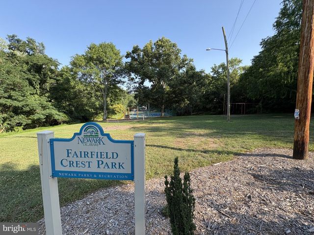 24 WAKEFIELD DR, Newark, DE 19711