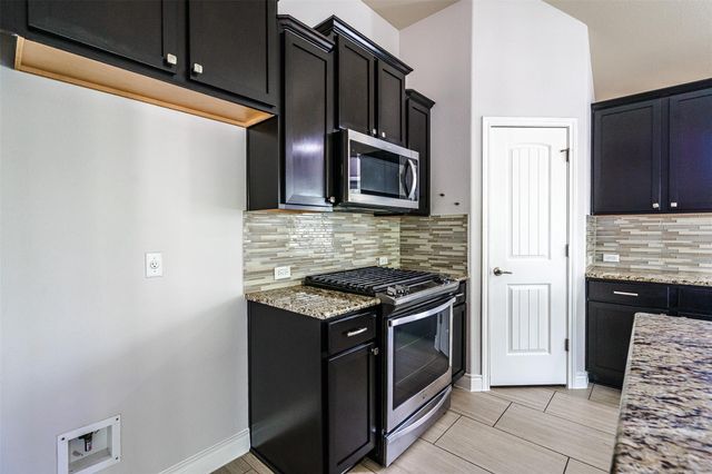 3304 Mendips LN, Pflugerville, TX 78660