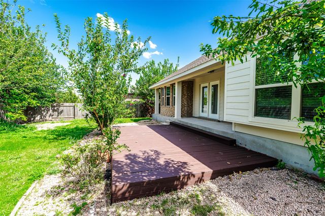 3304 Mendips LN, Pflugerville, TX 78660