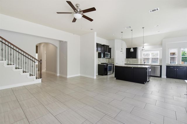 3304 Mendips LN, Pflugerville, TX 78660