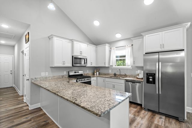 1505 E Piney Rd, Dickson, TN 37055