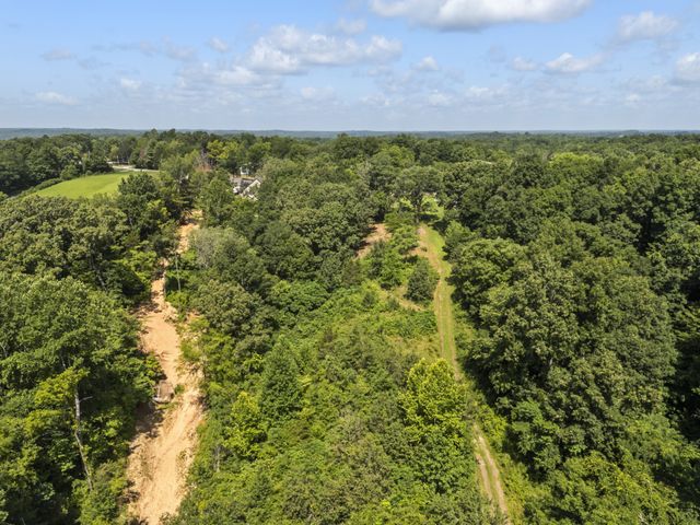 1505 E Piney Rd, Dickson, TN 37055