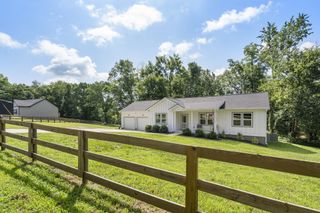 1505 E Piney Rd, Dickson, TN 37055
