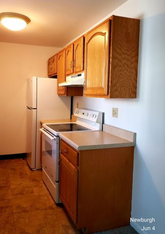 20 Pierces Road 61, Newburgh, NY 12550