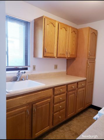 20 Pierces Road 61, Newburgh, NY 12550