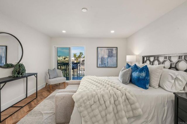 90 Montego Court, Coronado, CA 92118