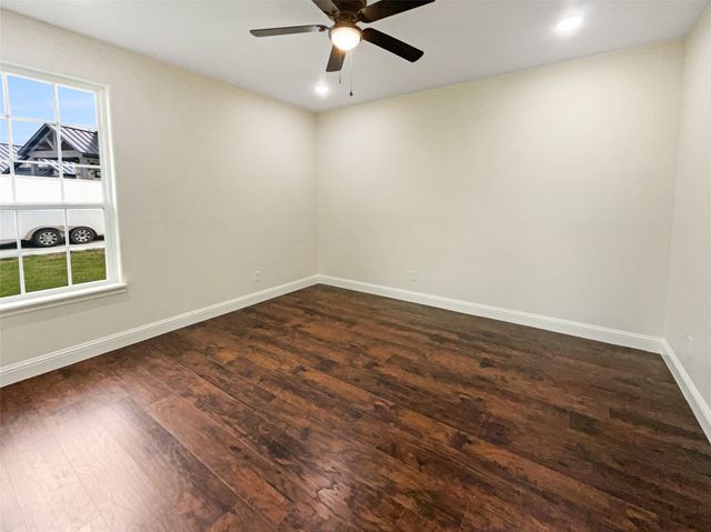 5565 Justine Place, Fort Worth, TX 76126