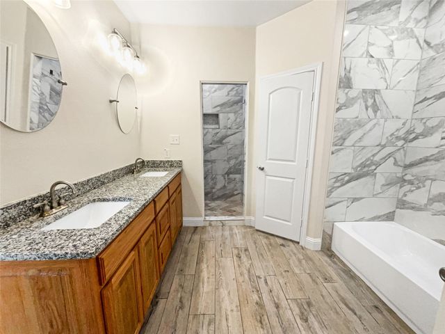 5565 Justine Place, Fort Worth, TX 76126