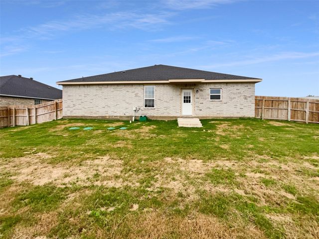 5565 Justine Place, Fort Worth, TX 76126