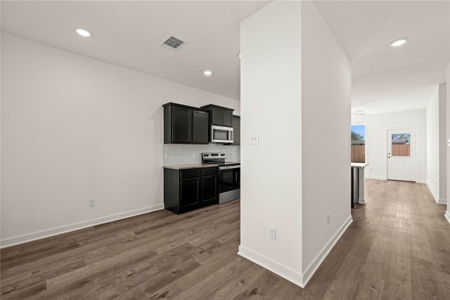 117 Adaline Bend, Mcgregor, TX 76657