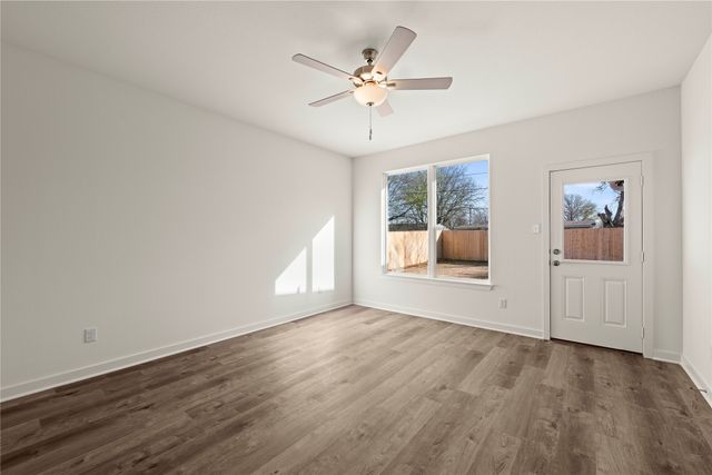 117 Adaline Bend, Mcgregor, TX 76657