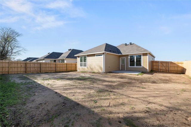 117 Adaline Bend, Mcgregor, TX 76657