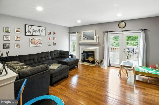102 ROSEMAN CT, Newark, DE 19711