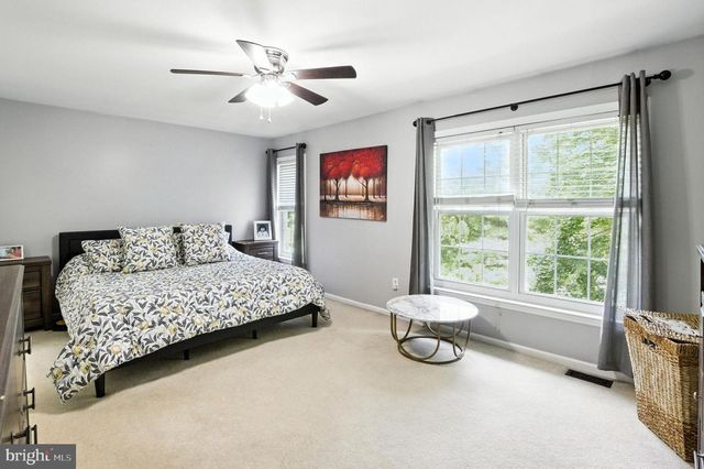 102 ROSEMAN CT, Newark, DE 19711