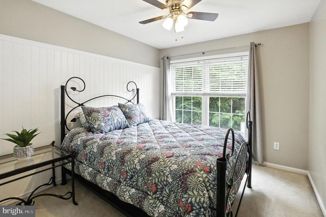 102 ROSEMAN CT, Newark, DE 19711