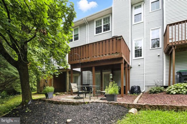 102 ROSEMAN CT, Newark, DE 19711