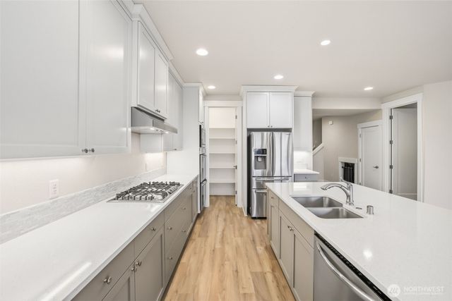 1698 SW 344th Place, Federal Way, WA 98023