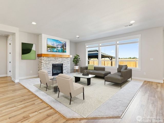 1698 SW 344th Place, Federal Way, WA 98023