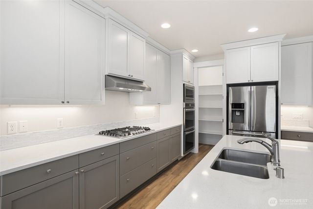 1698 SW 344th Place, Federal Way, WA 98023