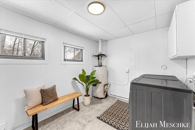 2847 Mc Dermott Street, Norton Shores, MI 49444