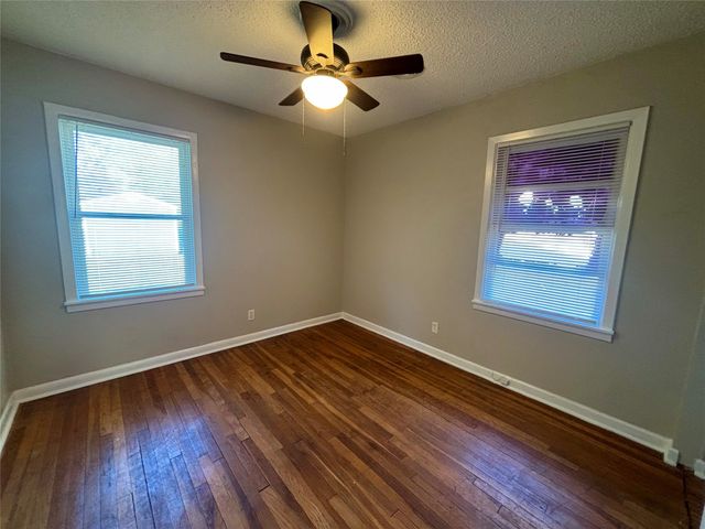 5856 Trigg Drive, Westworth Village, TX 76114