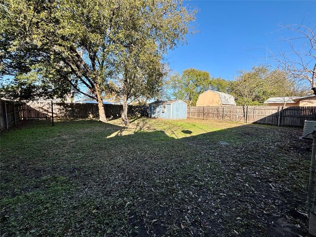 5856 Trigg Drive, Westworth Village, TX 76114