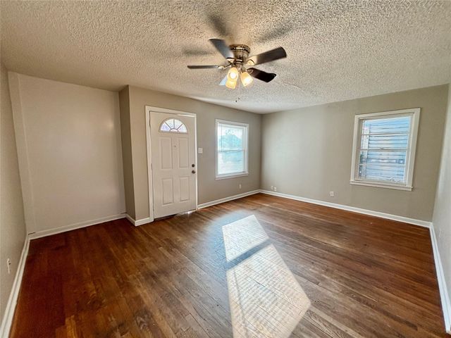 5856 Trigg Drive, Westworth Village, TX 76114