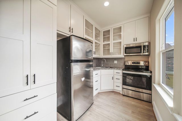 805 Columbia Street, Houston, TX 77007