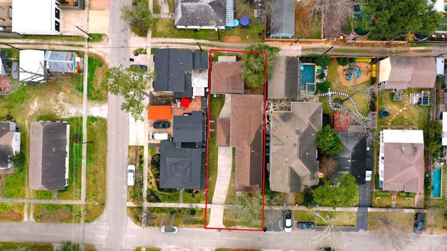 805 Columbia Street, Houston, TX 77007