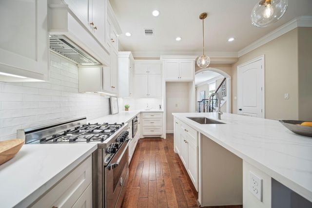 805 Columbia Street, Houston, TX 77007