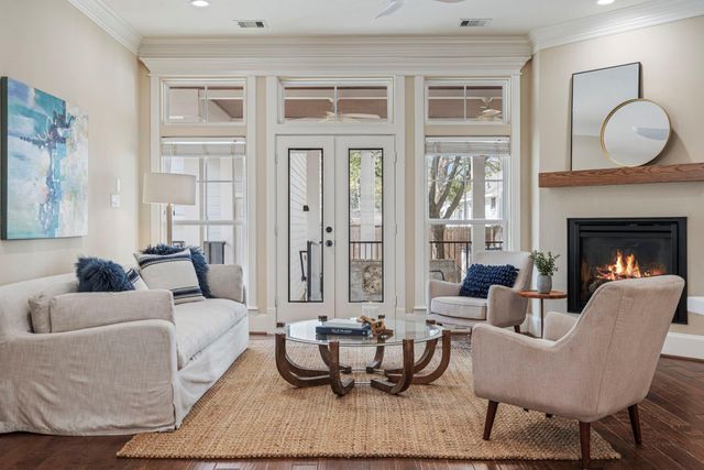 805 Columbia Street, Houston, TX 77007