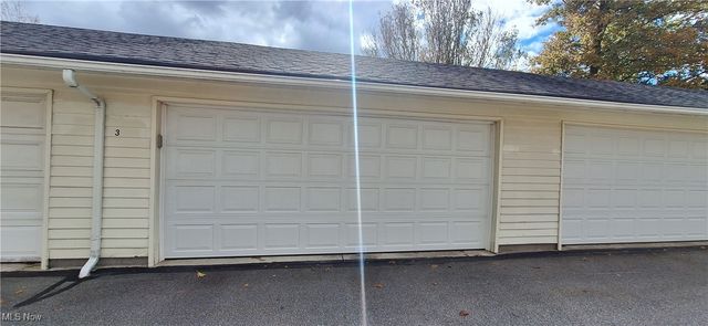 5706 York Drive, Lyndhurst, OH 44124