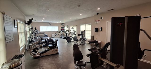 5706 York Drive, Lyndhurst, OH 44124