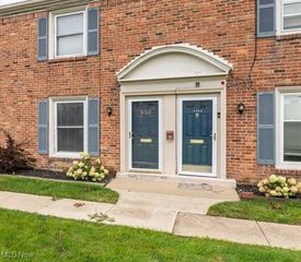 5706 York Drive, Lyndhurst, OH 44124