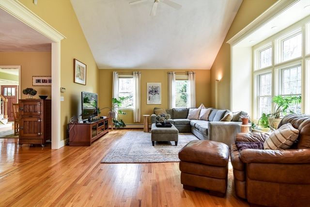 308 Harvard Rd, Stow, MA 01775