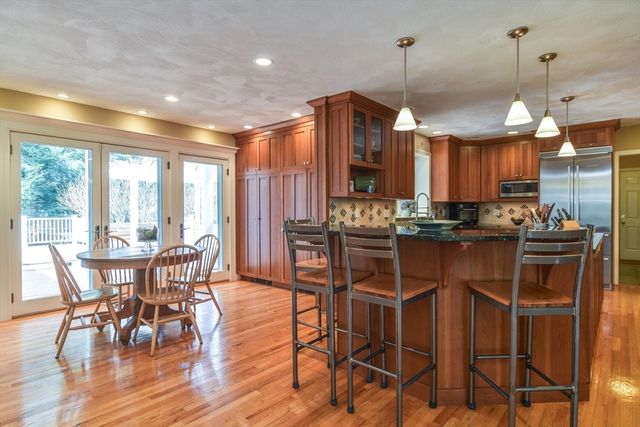 308 Harvard Rd, Stow, MA 01775