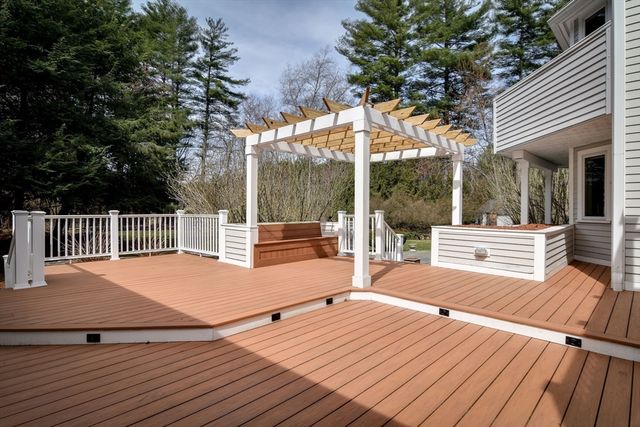 308 Harvard Rd, Stow, MA 01775