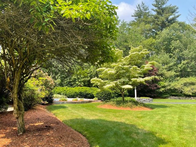 308 Harvard Rd, Stow, MA 01775