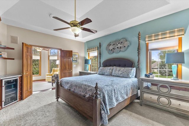 W287N921 Bedouin COURT, Waukesha, WI 53188