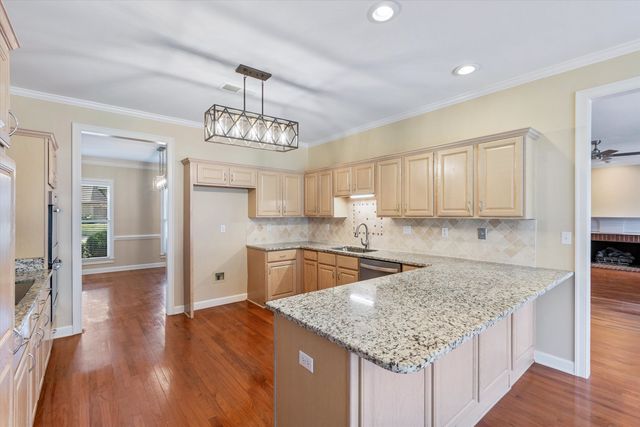 9656 DRAYTON HALL LN, Germantown, TN 38139