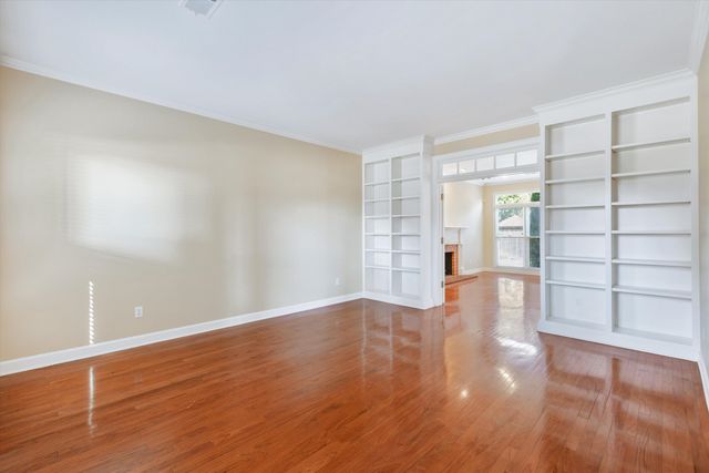 9656 DRAYTON HALL LN, Germantown, TN 38139