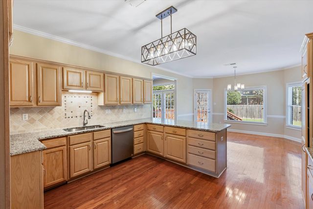 9656 DRAYTON HALL LN, Germantown, TN 38139